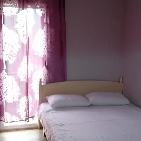 Brajan Tirona Apartment Tirana